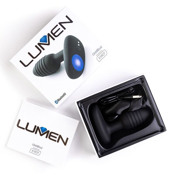 На зображенні зображено розкішний інтерактивний вібратор OhMiBod Lumen у своїй всій красі.