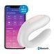 Білий Satisfyer Double Joy та смартфон із додатком &mdash; витончений смарт-девайс для сміливих пар