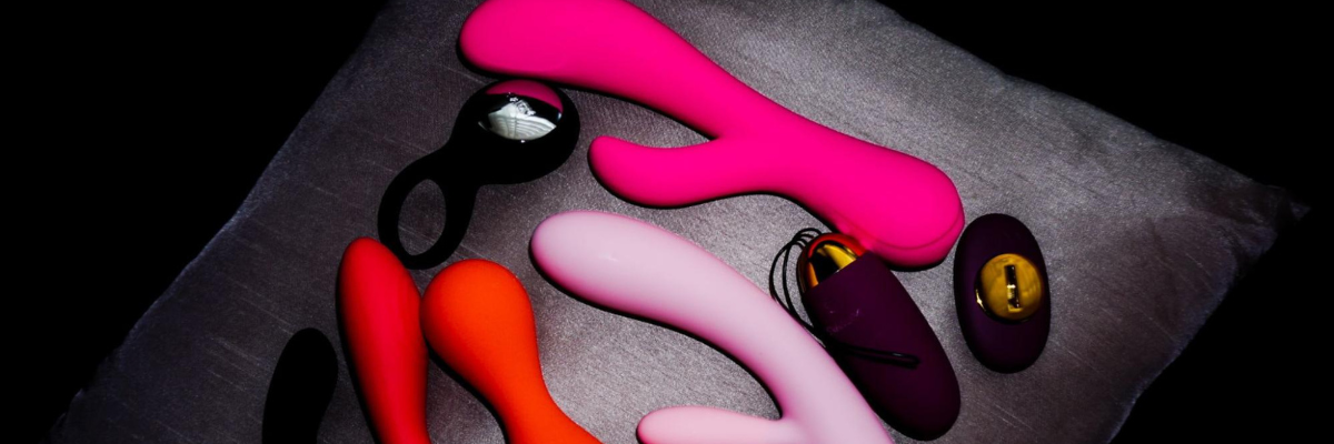 10 гарячих секс-іграшок, які змінять ваше життя назавжди фото
