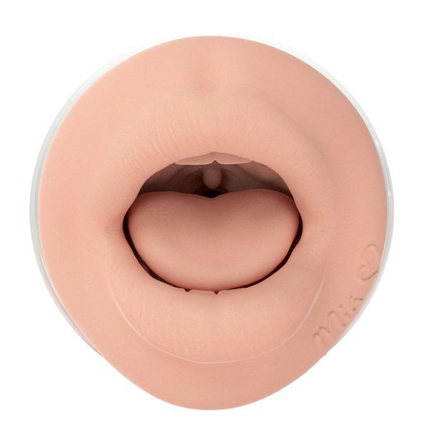 Мастурбатор ротик Fleshlight Mia Malkova Headshot &mdash; фронтальний ракурс отвору та м&rsquo;якої вставки